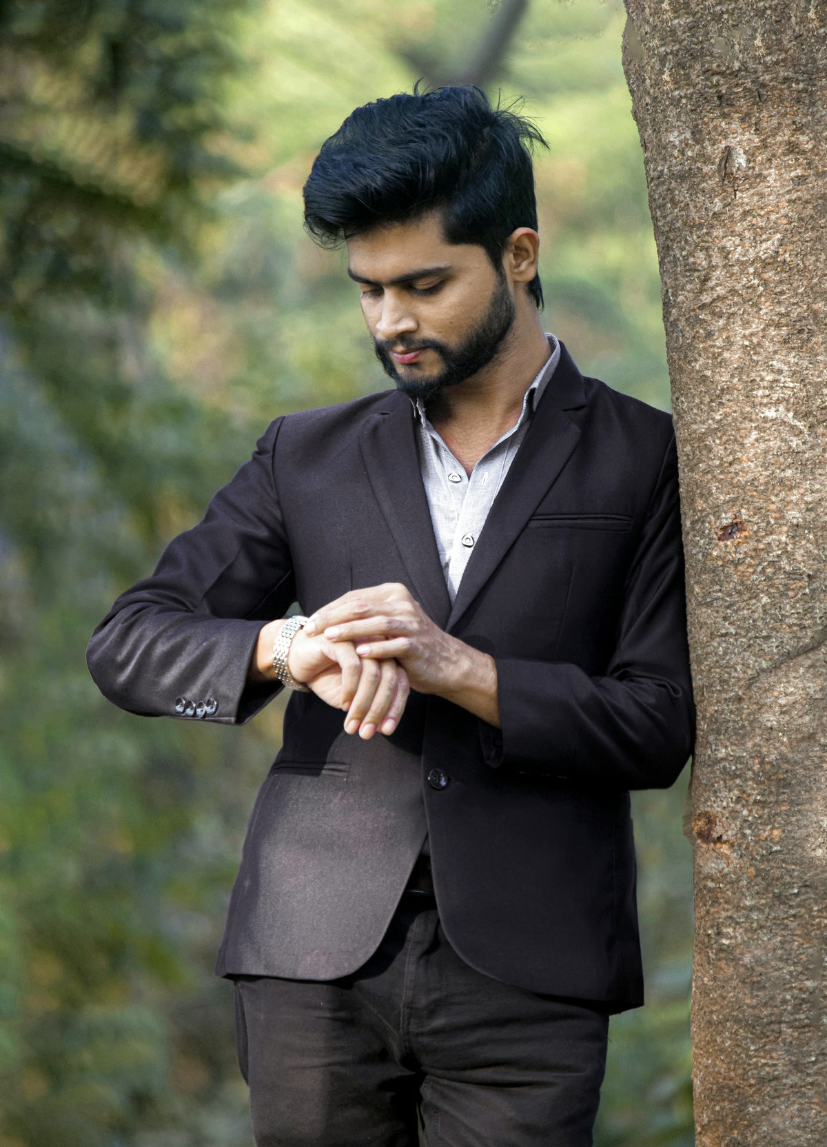 Raat Black Suit in Black