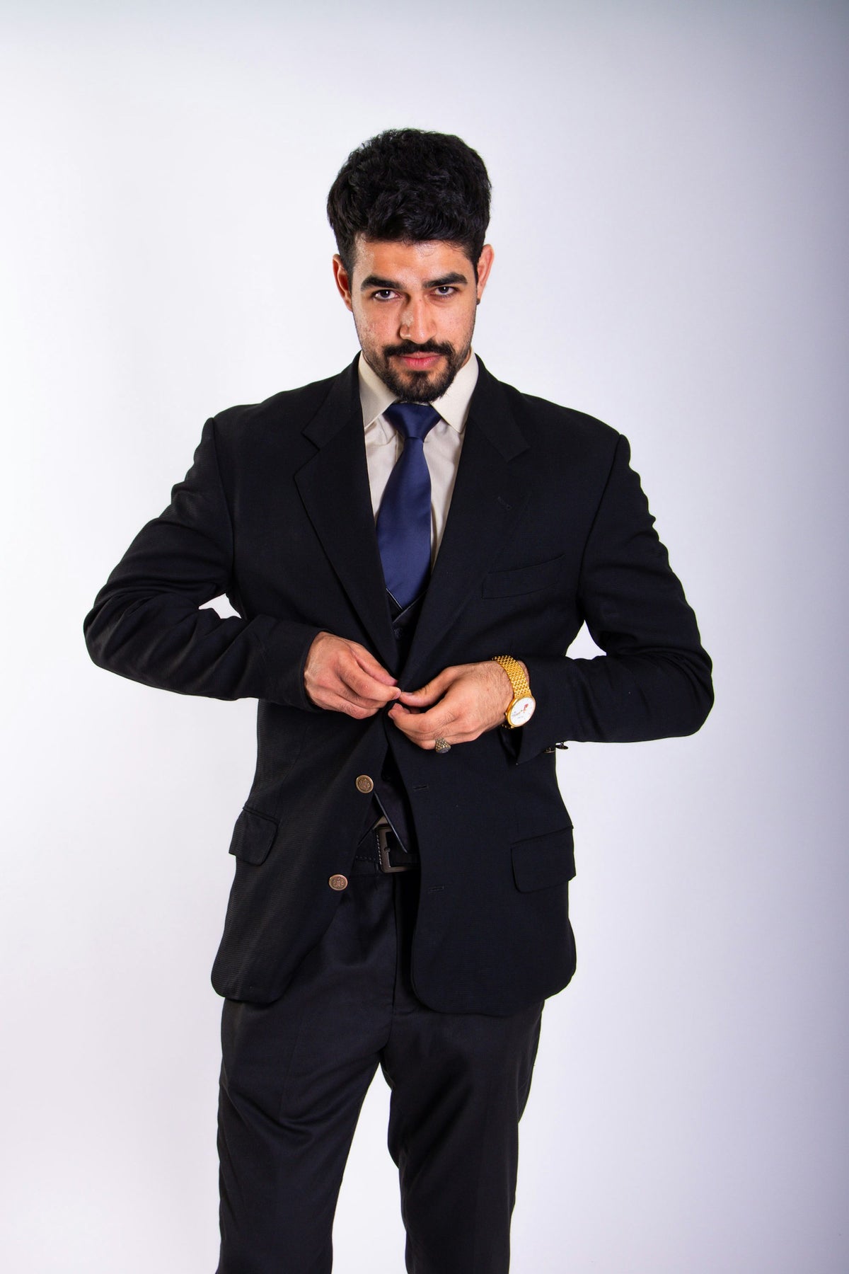 Raat Black Suit — view 2